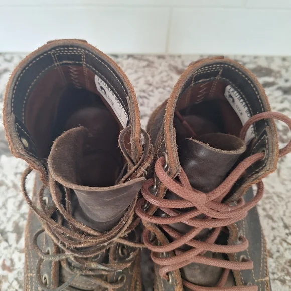 Truman waxed flesh boots 7D - Picture 6 of 11